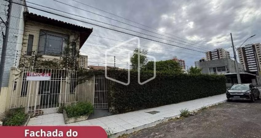 Casa de Esquina no Bairro Suíssa