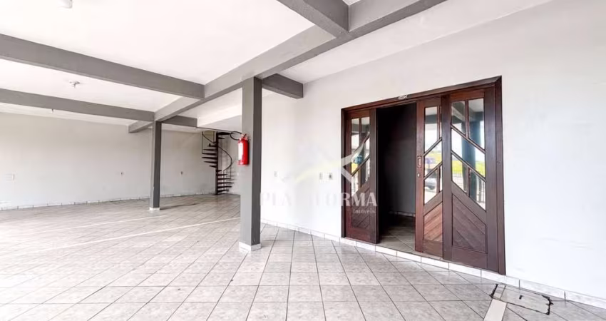 Casa comercial com 2 salas para alugar no Badenfurt, Blumenau 