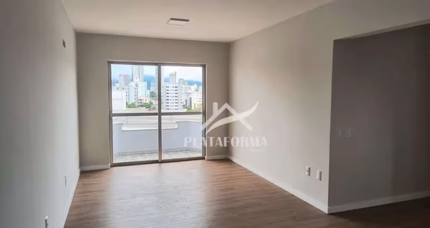 Apartamento com 2 quartos para alugar no Victor Konder, Blumenau 