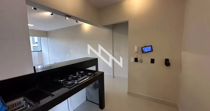 Apartamento reformado 2 quartos (1 suíte)
