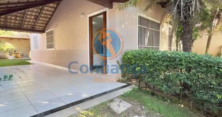 Casa LINEAR com 3 quartos sendo 1 suíte | Área gourmet | 2 vagas em Chácara Parreral - Serra / ES