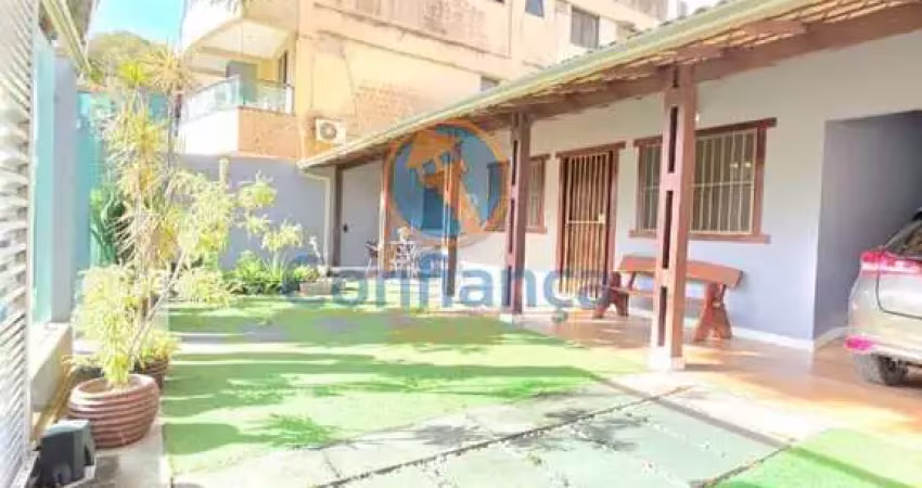 Casa linear 4 quartos c/ suíte | totalmente reformada