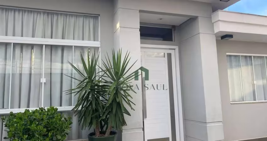 Casa alto padrão, ao lado do shopping norte, 2 suites, sala pé direito duplo