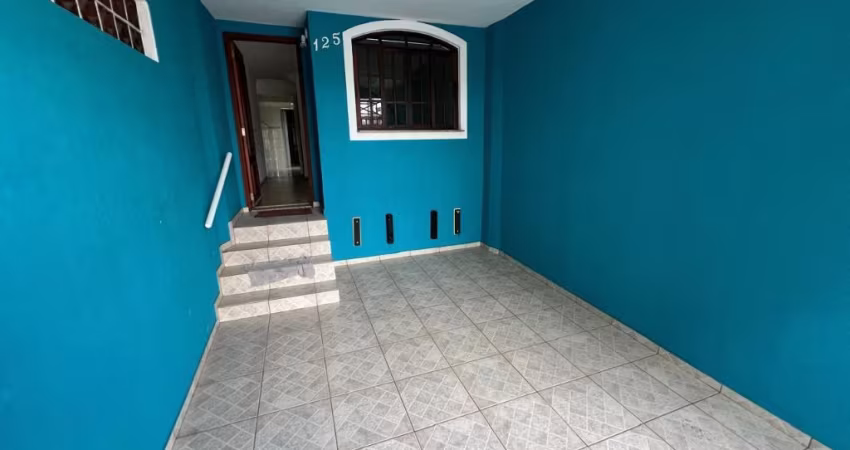 Seu novo lar espera por você, ao lado da estação Mendes
