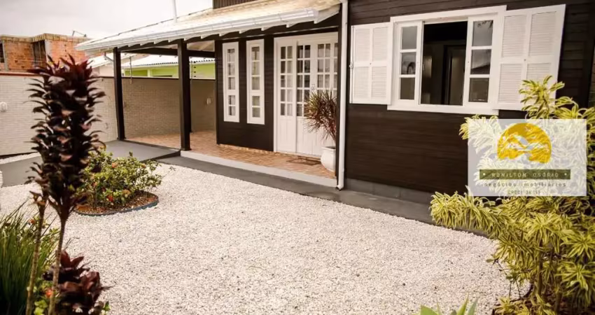 Casa com 3 quartos à venda na Rua Pioneiro, 163, Praia do Meio, Palhoça