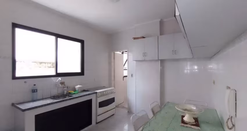 Apartamento 02 quartos na guilhermina na praia grande com elevador e garagem
