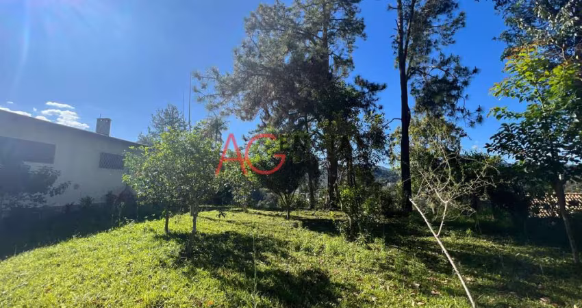 Terreno à venda no bairro Golfe - Teresópolis/RJ