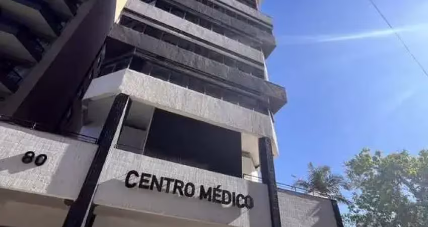 Sala comercial no centro com 0 quartos para locação, 50 m²