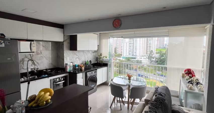 Apartamento Semi mobiliado com 2 quartos  em Alphaville