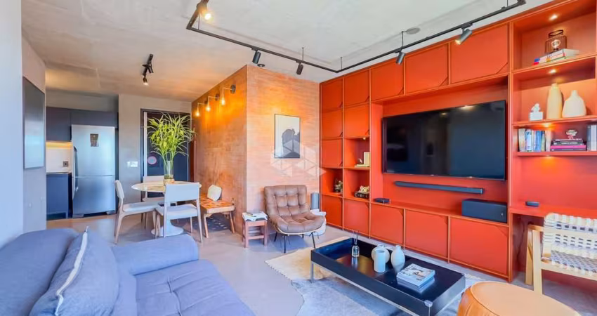 Apartamento mobiliado, 69m², 2 quartos com 2 vagas de garagem no bairro Petrópolis.