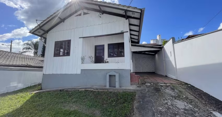 Casa com 3 quartos à venda na Vila Nova, Blumenau 