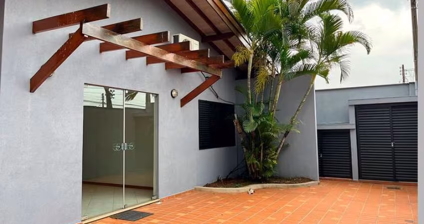 Casa em Cecap  -  Mogi Mirim