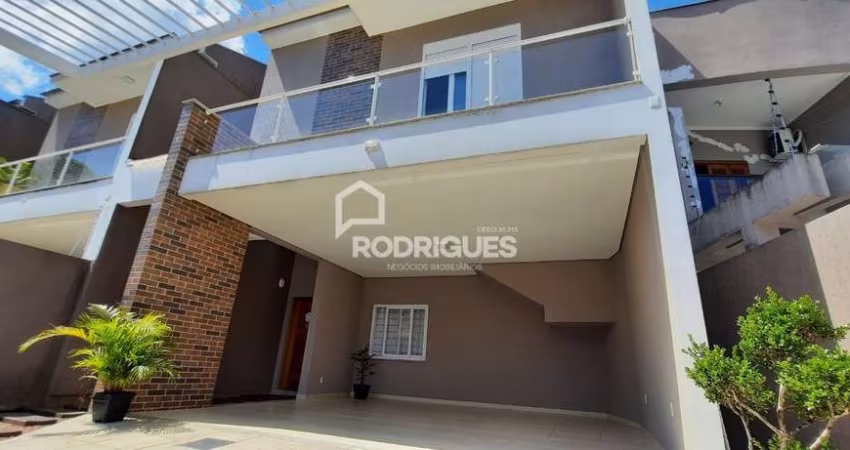 Casa com 3 quartos à venda na Rua Everest, 230, Pinheiro, São Leopoldo