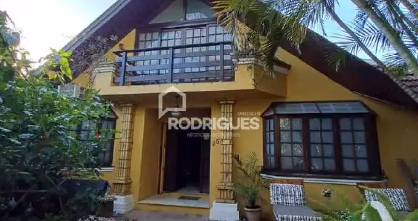 Casa com 3 quartos para alugar na Rua Desembargador Melo Guimarães, 25, Morro do Espelho, São Leopoldo