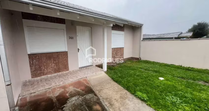 Casa com 2 quartos para alugar na Mimosas, 261, Vila Rica, Portão