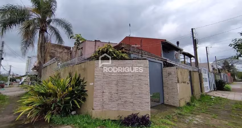 Casa com 2 quartos para alugar na Rua Azambuja Fortuna, 525, Fião, São Leopoldo