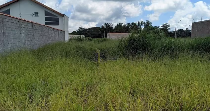 Terreno à venda no Jardim do Bosque, São Carlos 