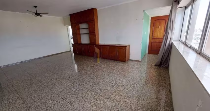Apartamento com 3 quartos para alugar no Centro, São Carlos 