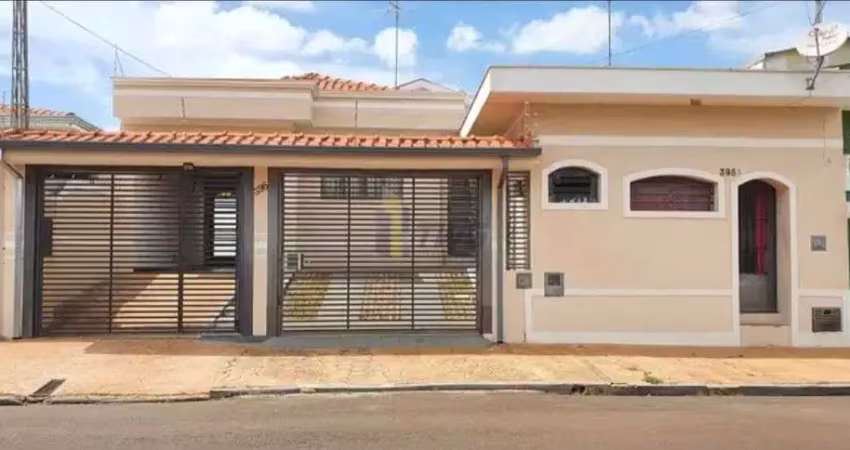 Casa com 3 quartos para alugar no Centro, São Carlos 