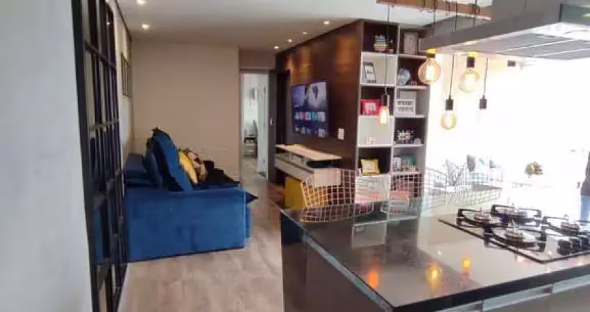 Apartamento 2 Dormitórios sendo 1 suíte, 2 vagas no km 18 em Osasco.