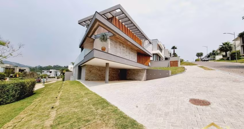 Belíssima Casa de Arquitetura Contemporânea 597m² - Tamboré 11.