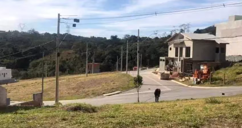 Terreno de 130,79m² em cond. fechado terra nobre granja vianna.
