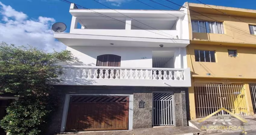 Sobrado à venda com 3 Quartos sendo 1 Suíte, e 252m² -  aceita PERMUTA!