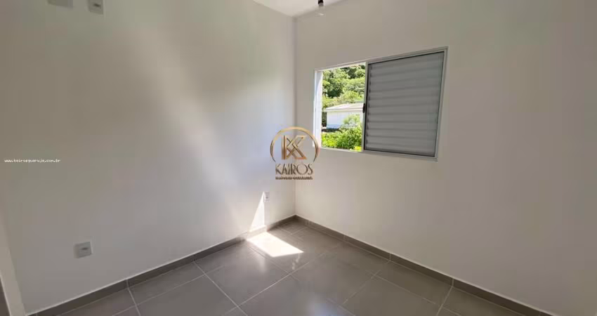 Sobrado para Venda em Guarujá, BALNEARIO PRAIA DO PEREQUE, 2 dormitórios, 2 suítes, 2 banheiros