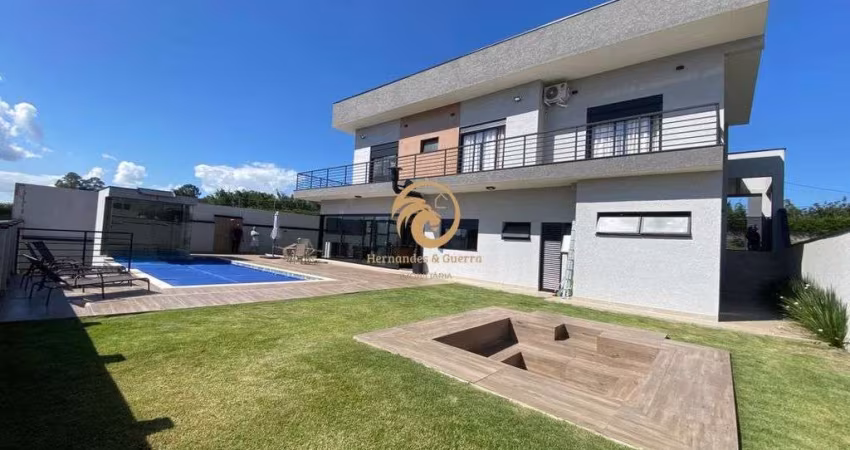 Casa de alto padrão com 4 suítes em condomínio fechado em Atibaia, SP