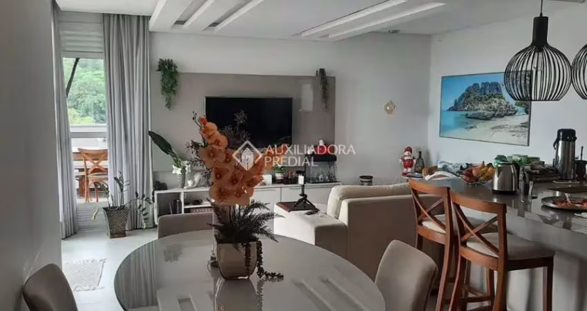 Cobertura com 3 quartos para alugar na Rua Jurerê Tradicional, 404, Jurerê, Florianópolis