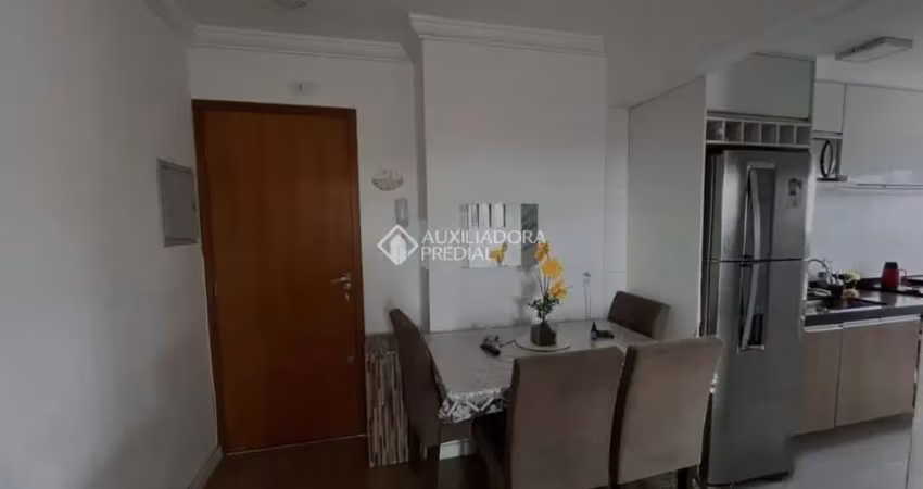 Apartamento com 2 quartos para alugar na Rua Antônio Loro, 392, Parque São Vicente, Mauá