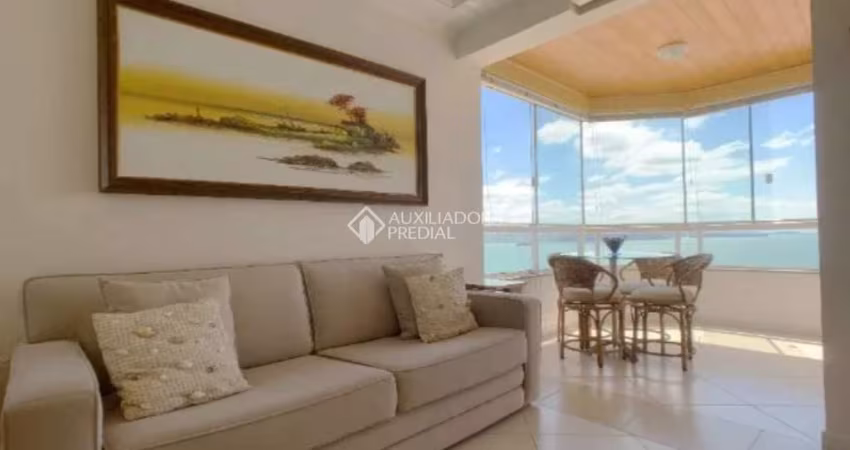 Apartamento com 2 quartos para alugar na Avenida Atlântica, 168, Centro, Balneário Camboriú