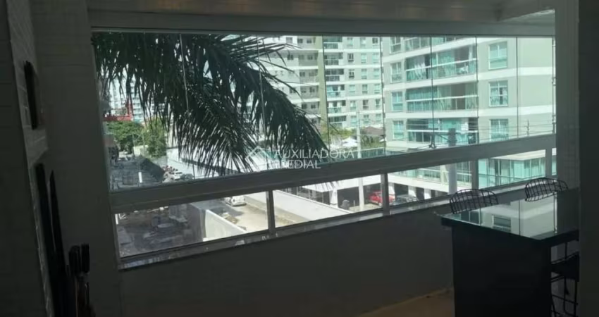 Apartamento com 2 quartos para alugar na Rua Delfim Mário Pádua Peixoto, 166, Balneário Santa Clara, Itajaí