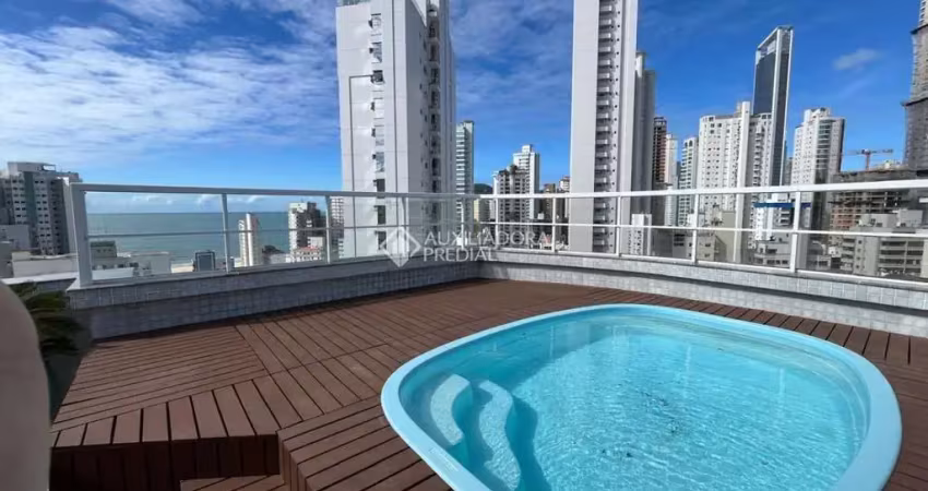 Cobertura com 4 quartos para alugar na Rua 3100, 322, Centro, Balneário Camboriú
