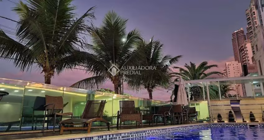 Apartamento com 3 quartos para alugar na Atlântica, 4800, Centro, Camboriú