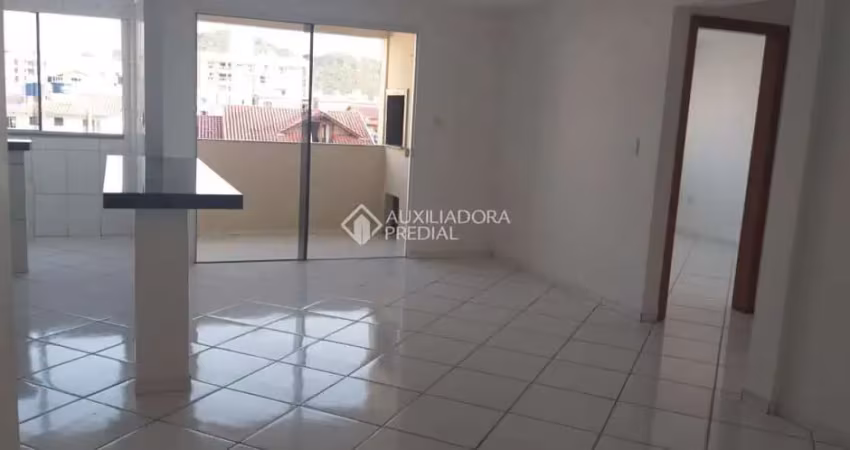 Apartamento com 2 quartos para alugar na Rua Venezuela, 300, Nações, Balneário Camboriú