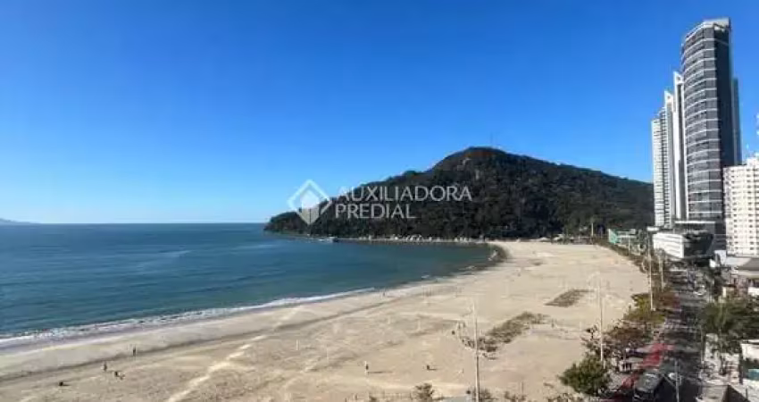 Apartamento com 3 quartos para alugar na Avenida Atlântica, 5300, Centro, Balneário Camboriú