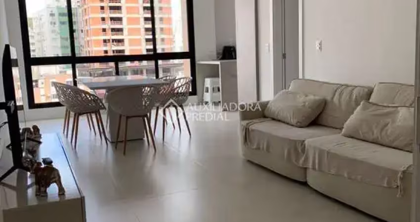 Apartamento com 3 quartos para alugar na Rua 1061, 310, Centro, Balneário Camboriú