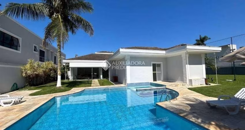 Casa com 7 quartos para alugar na Rua Julieta de Azevedo Bonavides, 1527, Jardim Acapulco, Guarujá