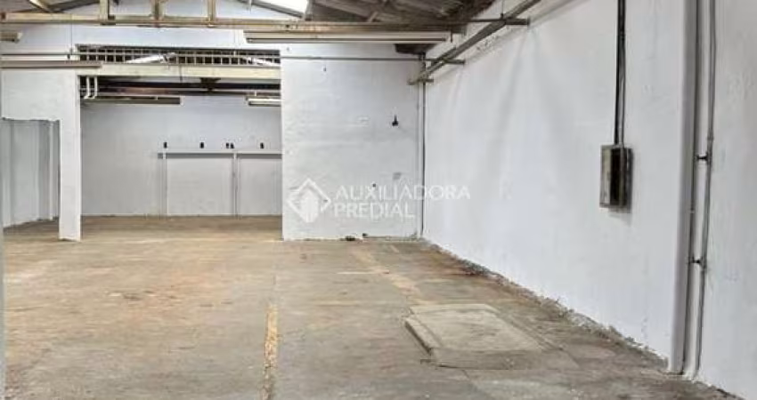 Barracão / Galpão / Depósito para alugar na Candeias, 57, Vila Antonieta, São Paulo