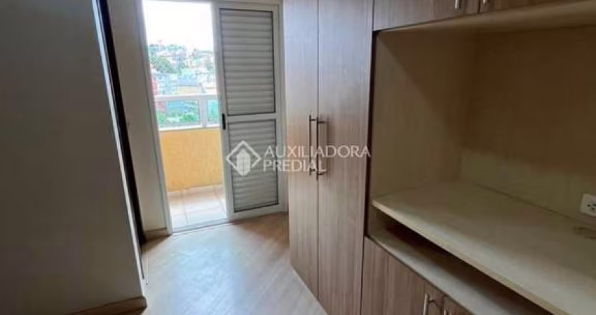 Apartamento com 3 quartos para alugar na Rua Arujá, 509, Vila Curuçá, Santo André