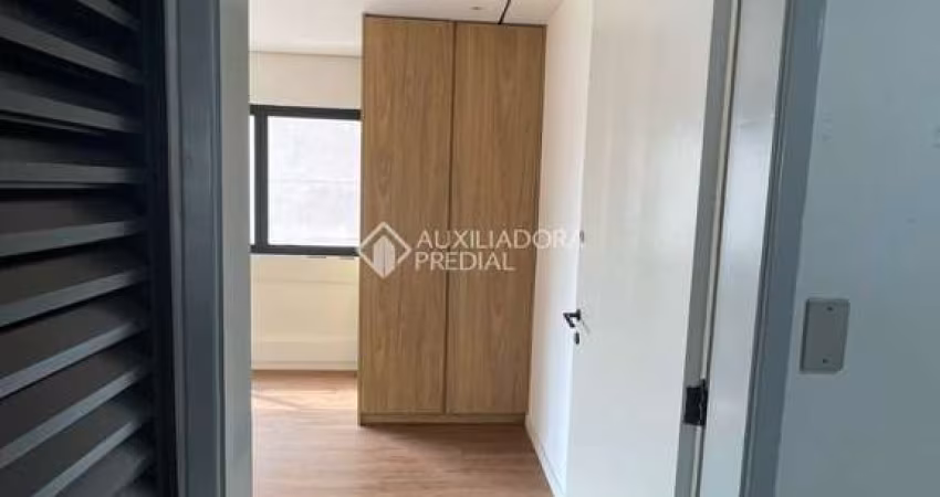 Sala comercial para alugar na Rua Vergueiro, 875, Liberdade, São Paulo