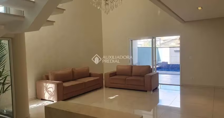 Casa em condomínio fechado com 4 quartos para alugar na Rua Paramount, 1, Anchieta, São Bernardo do Campo