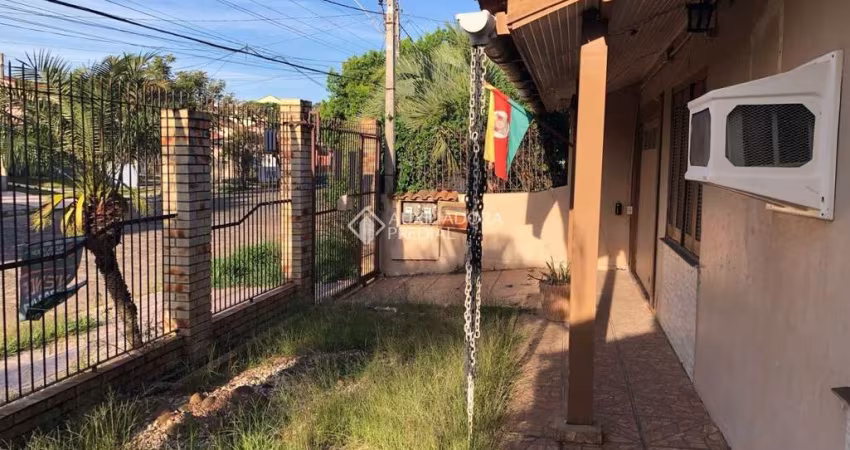 Casa com 4 quartos para alugar na Rua das Araras, 1114, Harmonia, Canoas