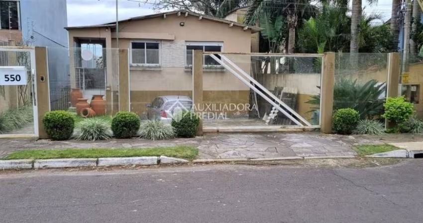 Casa com 4 quartos para alugar na Rua Mem de Sá, 550, Nossa Senhora das Graças, Canoas