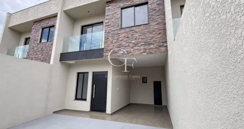 Triplex à Venda no Jardim Carvalho - Conforto e Elegância