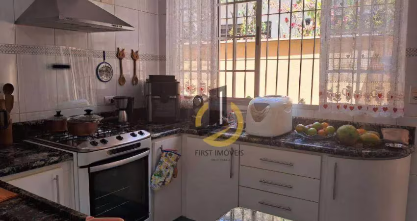 Casa à venda - 247m² - 4 dormitórios (2 suítes) - 4 banheiros - ar condicionado - quintal - 4 vagas - na vila monumento