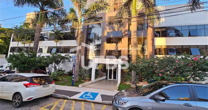 Apartamento no Setor Bueno,  13º andar. Três suítes plenas. A melhor área de lazer da região.