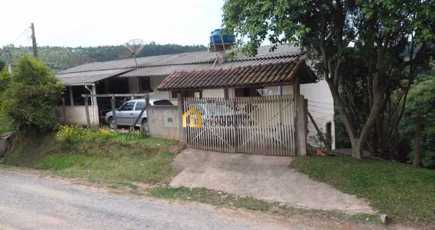 Chácara localizada à 3km do centro de Piedade