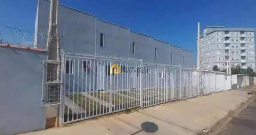 Apartamento Kitnet, com 26m² com mezanino, deixando o quarto livre e separado